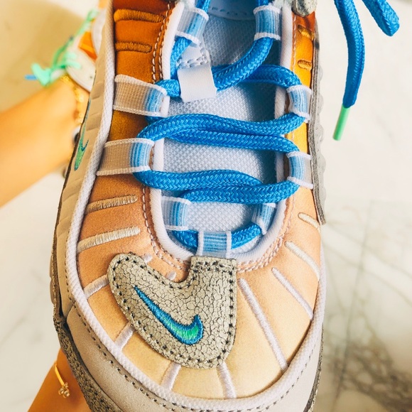 Air max 98 NYC, London, Soeul, Paris, Toyko( Rare) - Picture 7 of 8